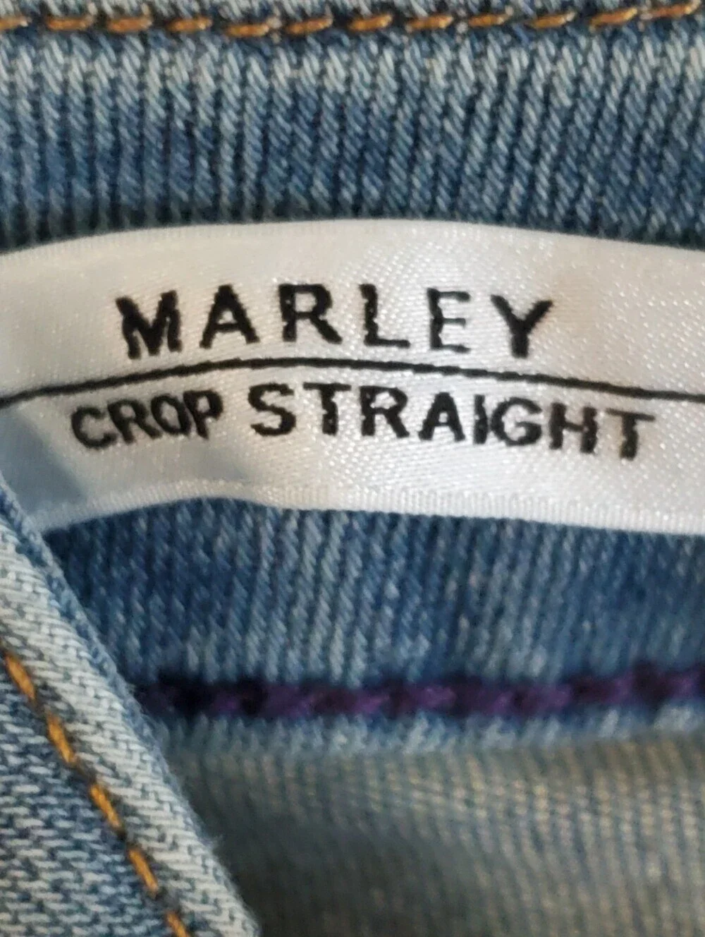 VIGOSS MARLEY CROP STRAIGHT DENIM. 18 BLUE.STRETCH DISTRESSED